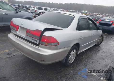 2001 Honda Accord 3.0 Ex z USA, uszkodzony, nr VIN 1HGCG16511A019218
